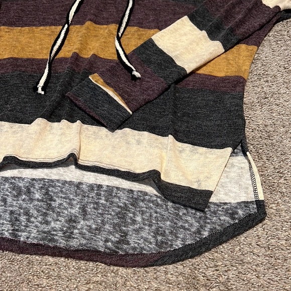 Sweater with hood 12PM by Mon Ami - Picture 3 of 8